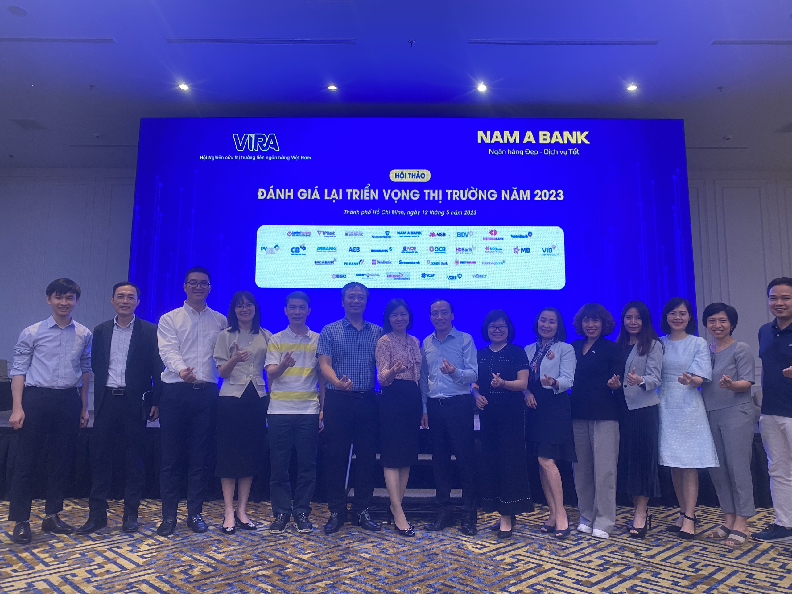 Hội thảo giữa năm với chủ đề: “Đánh giá lại triển vọng thị trường 2023”