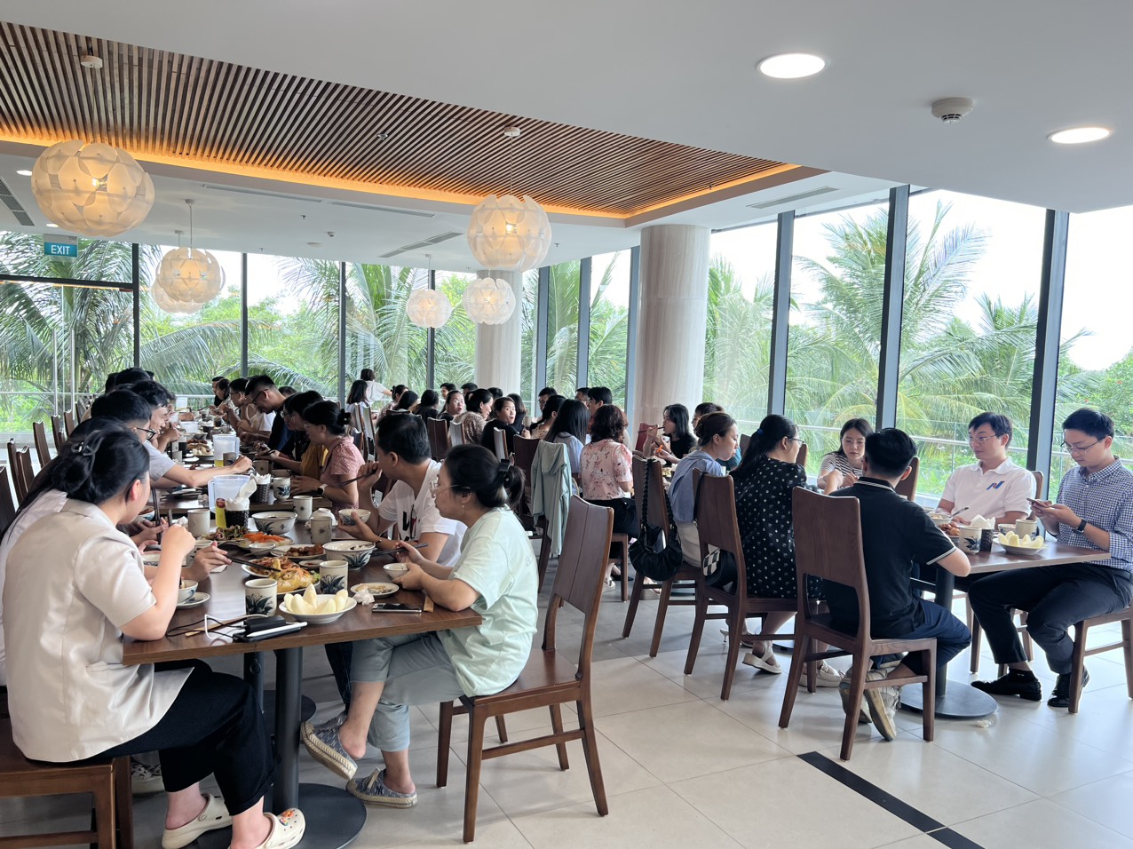 Khoa Boi duong nghiep vu Kinh te vi mo - Goc nhin thuc tien (K3) da ket thuc thanh cong tot dep 9 Khóa Bồi dưỡng nghiệp vụ Kinh tế vĩ mô - Góc nhìn thực tiễn K3 đã kết thúc thành công tốt đẹp 9